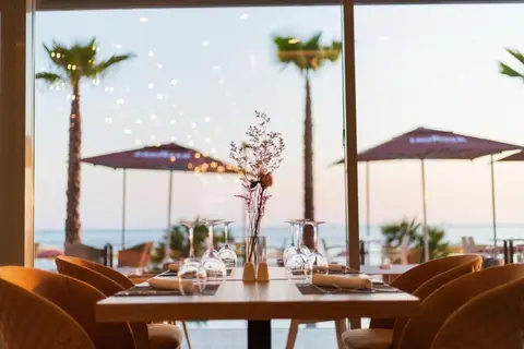 AMH Hotel Durres in Durres — foto 6