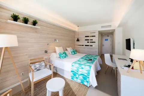 Fergus Style Palmanova in Calvià — foto 4