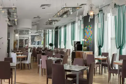Holiday Inn Prague Congress Centre in Praag, foto 8