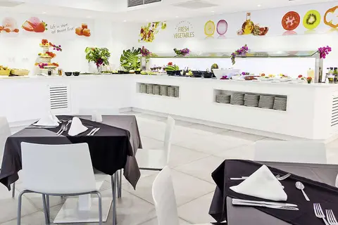 Hotel Triton Beach in Cala Ratjada — foto 6