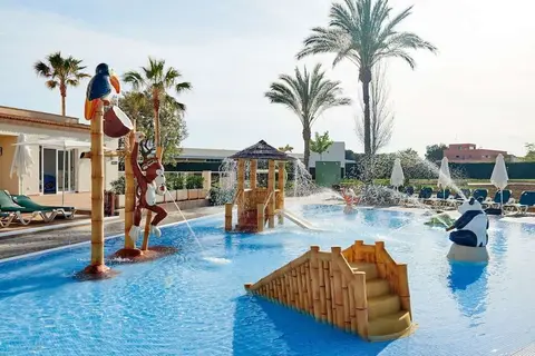 Protur Badia Park Aparthotel in Sant Llorenç des Cardassar, foto 17