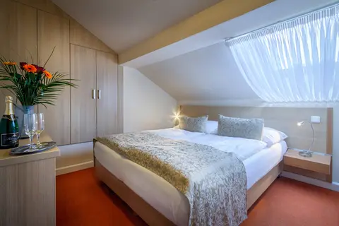 Hotel Taurus in Praag — foto 24