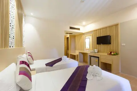Patong Lodge Hotel in ตำบลป่าตอง — foto 25