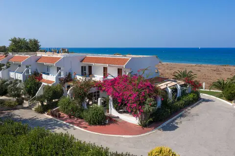 Nirvana Beach Hotel in Θεολόγος — foto 13