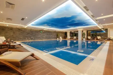 International Hotel Casino & Tower Suites in СПА център Ривиера Бийч — foto 8