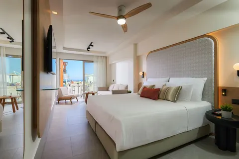 Enorme Santana Island in Vrachasi Municipal Unit — foto 15