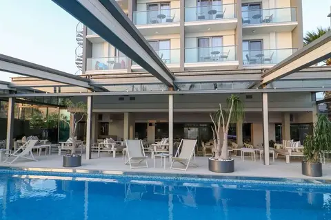 Palace Hotel in Δήμος Γλυφάδας — foto 17