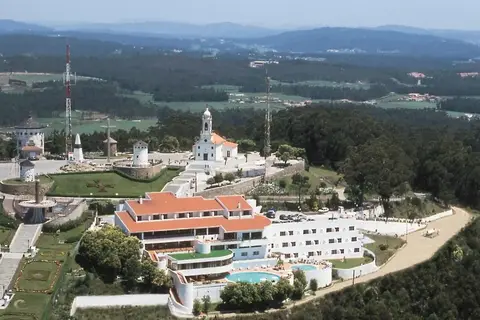 Hotel Sao Felix Hillside & Nature in Laúndos