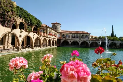 Hotel Termes Montbrio in Montbrió Del Camp — foto 18