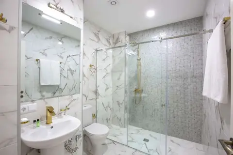 Royal Inn Hotel Tbilisi in Tbilisi — foto 14