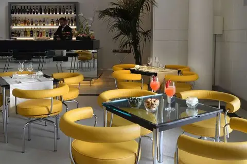 Palazzo Esedra in Napels, foto 11