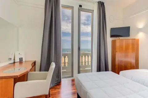 Hotel Kursaal in Cattolica — foto 4