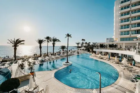 Sunrise Beach Hotel in Παραλίμνι — foto 10