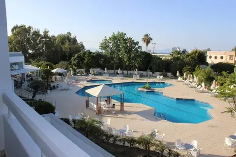 Happy Days Hotel in Παραδείσι — foto 28