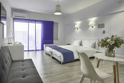 Mikes Kanarium City Hotel in Larnaca — foto 19