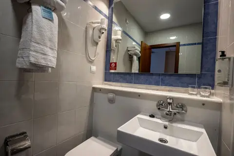 Travelodge Alicante Puerto in Alicante — foto 19