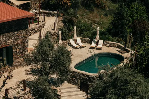 Ellafos Traditional Living in Περιβόλια