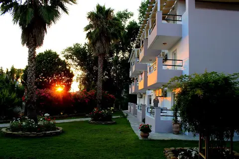 Cavos Beach House in Δημοτική Ενότητα Λευκιμμαίων — foto 23