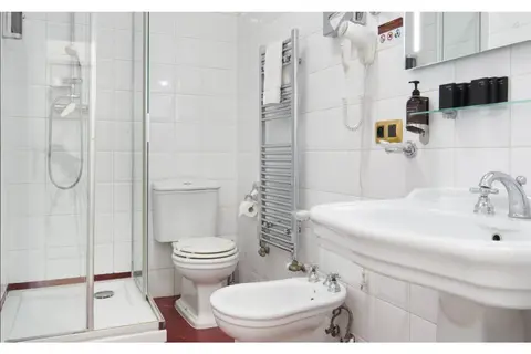 Hotel Bologna in Praag — foto 12