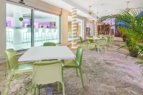 Hotel Adhara Express in Cancun City, foto 6