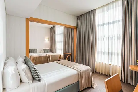 Mercure Lisboa Almada Hotel in Almada — foto 5