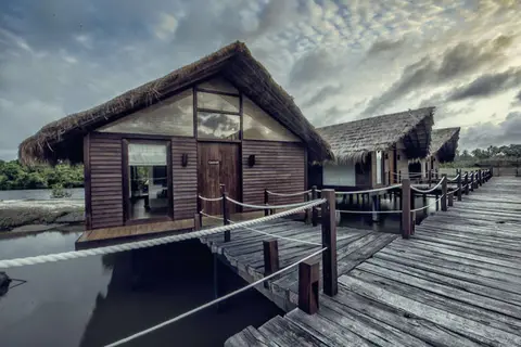Suriya Luxury Resort in Waikkala — foto 10