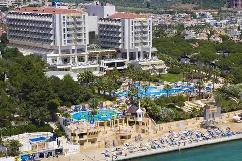Fantasia Hotel de Luxe in Kuşadası