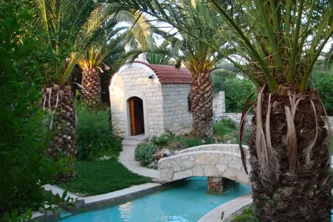 Lili Hotel in Gazi Municipal Unit, foto 11