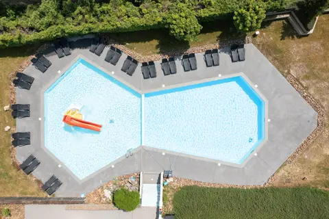 Arden Parks Petite Suisse in Manhay — foto 2