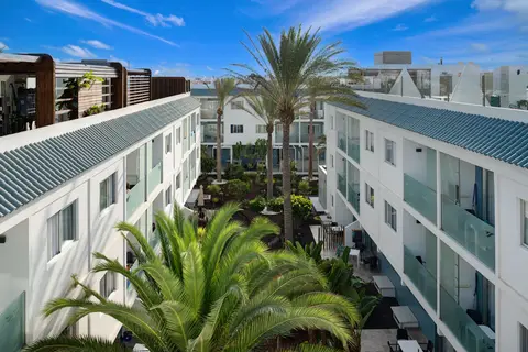 Bristol Sunset Beach in Corralejo — foto 4