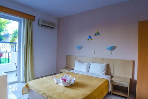 Sunshine Hotel & Apartments in Τιγκάκι — foto 24