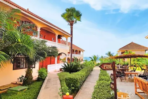 Lemon Creek Hotel Resort in Sukuta — foto 15