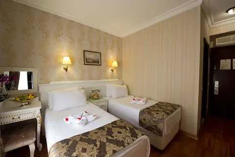 Golden Horn Sirkeci in İstanbul — foto 2