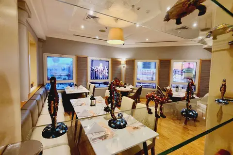 Mövenpick Hotel Doha in Doha — foto 7