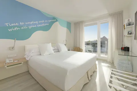 Amàre Beach Hotel Ibiza in Cala de Bou — foto 3