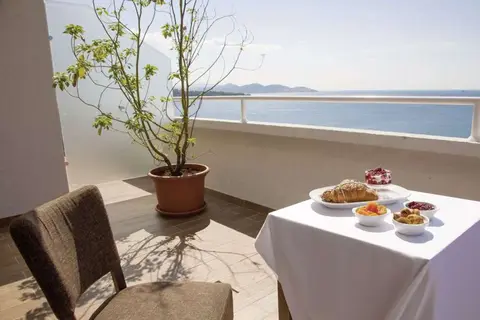 Hotel Sato in Sutomore — foto 17