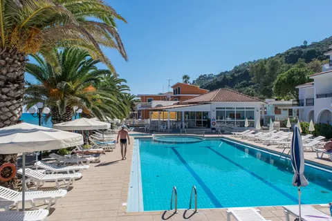 Paradise Beach Hotel foto 1