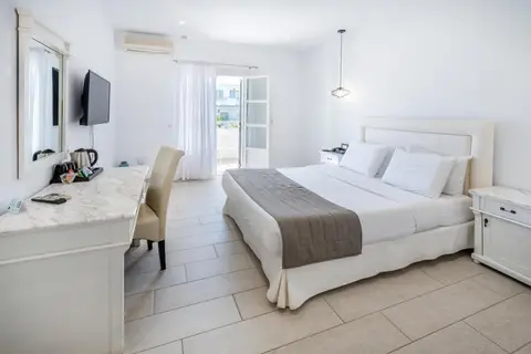 Smy Mediterranean White Santorini in Δημοτική Ενότητα Τιθορέας — foto 24