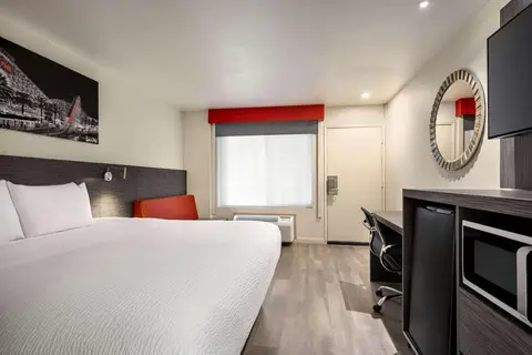 Ramada by Wyndham Anaheim Convention Center in Anaheim, foto 29