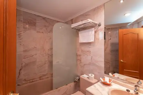 Hotel Astures in Oviedo — foto 10
