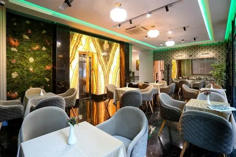 Emerald Boutique Hotel in Tirana — foto 11