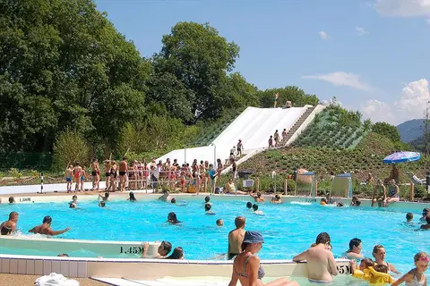 Camping La Roche D Ully in Ornans — foto 2