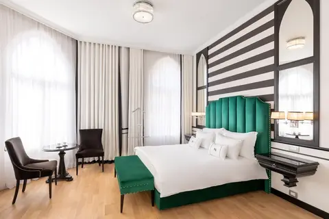 EN Hotel in Konak — foto 12