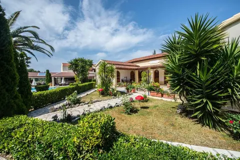 Villa Violetta in Αχαράβη