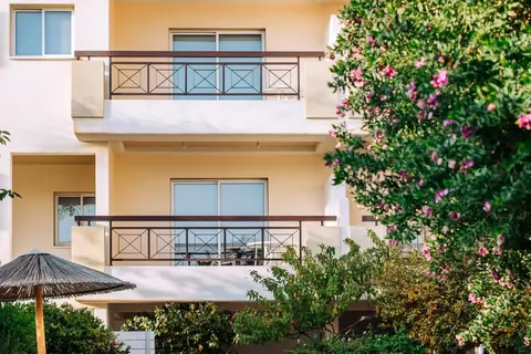 Artemis Cynthia Complex in Paphos — foto 25