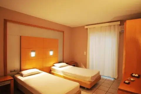Mojo Hotel in Δημοτική Ενότητα Λαγανά — foto 16