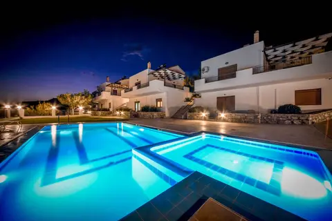 Lenikos Resort in Αγία Γαλήνη — foto 4