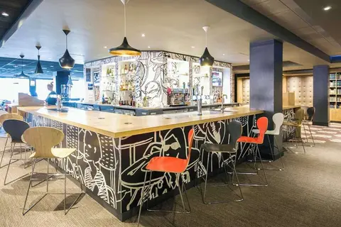 Ibis Styles London Heathrow in Londen — foto 5