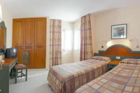 Duquesa Playa in Santa Eulària des Riu — foto 12