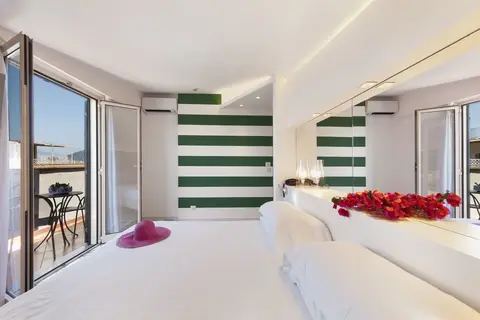 Hotel Alpha Sorrento Coast in Sant'agnello — foto 11